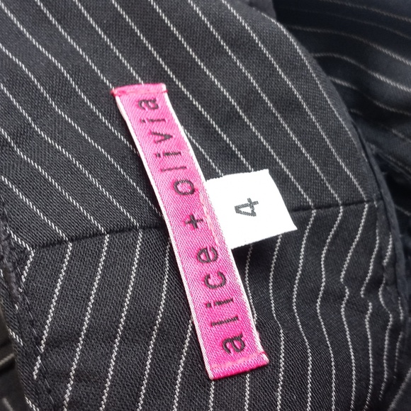 Alice + Olivia Black Pinstripe Low Rise Wide Leg Cropped Capri Ankle Pants 4 - Picture 7 of 15